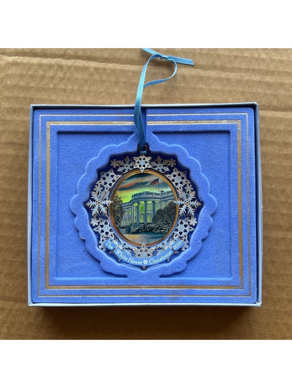 2009 The White House Historical Association Christmas Ornament Collectible